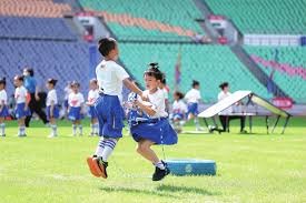 徐正源刚跟蓉城续约，就钦点斯坦丘和巴尔加斯转会入队，引发热议